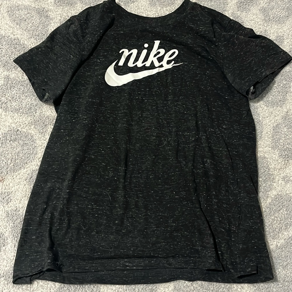 Women’s Nike black and white tee shirt